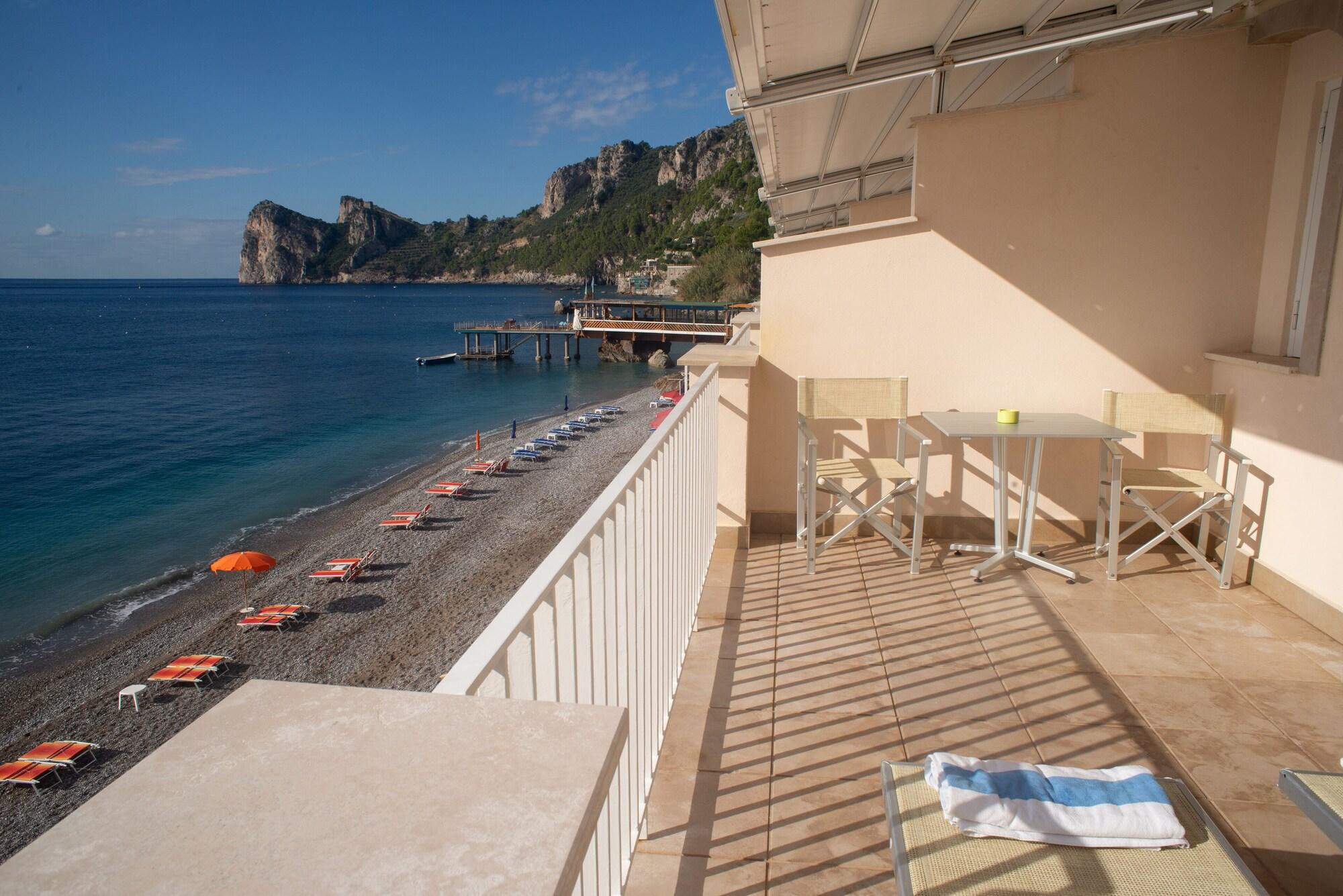 Taverna Del Capitano Marina del Cantone Esterno foto