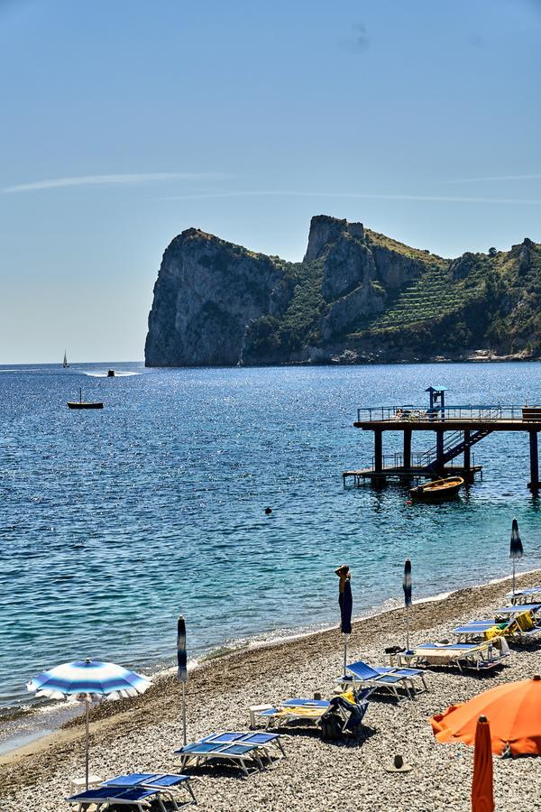 Taverna Del Capitano Marina del Cantone Esterno foto
